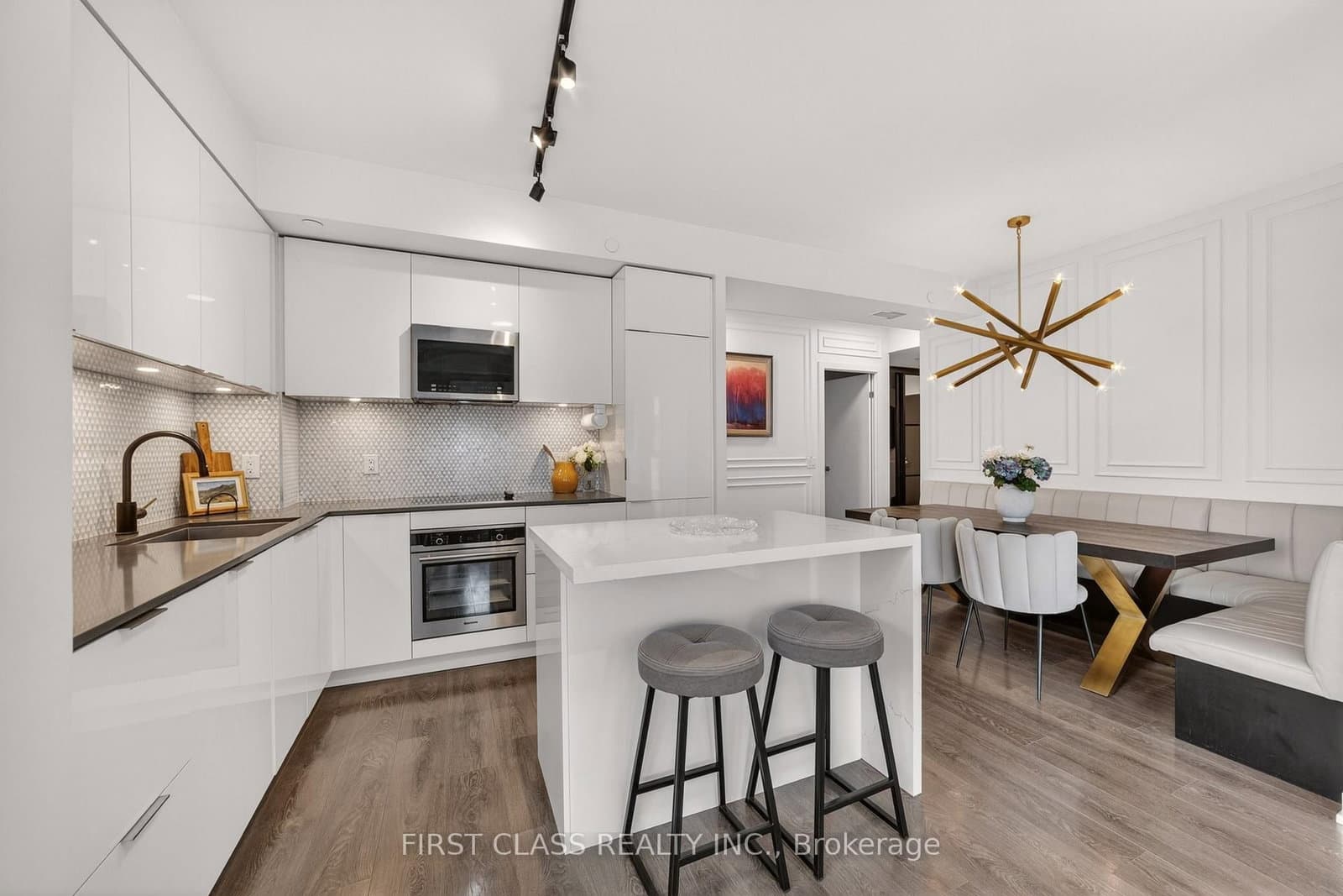 609 Avenue Road, Unit 707 thumbnail 9