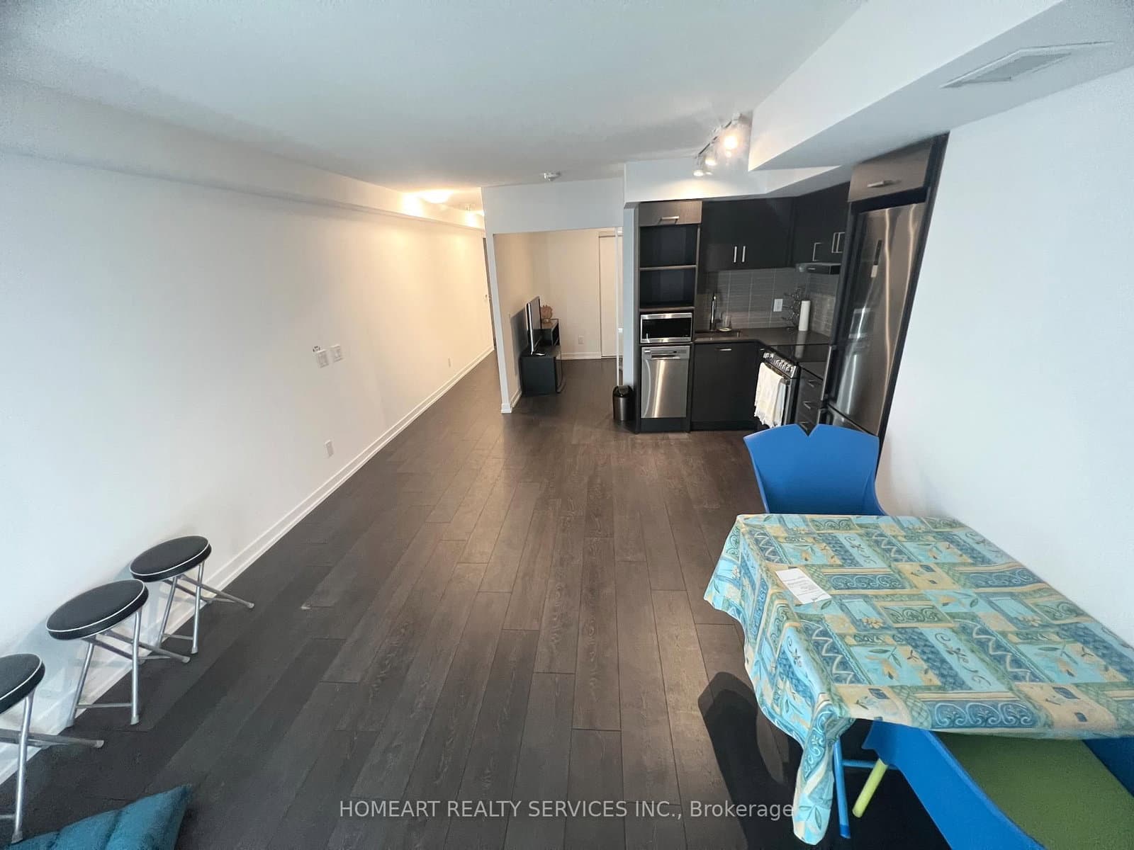 219 Dundas Street E, Unit 801 thumbnail 14