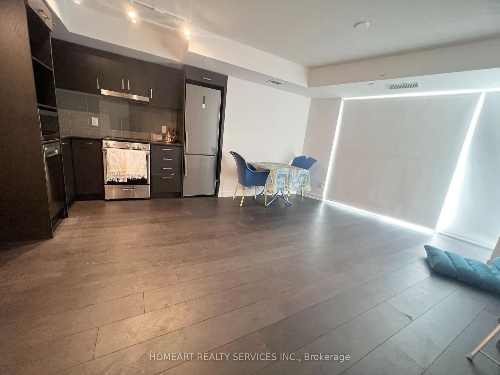 219 Dundas Street E, Unit 801 thumbnail 20