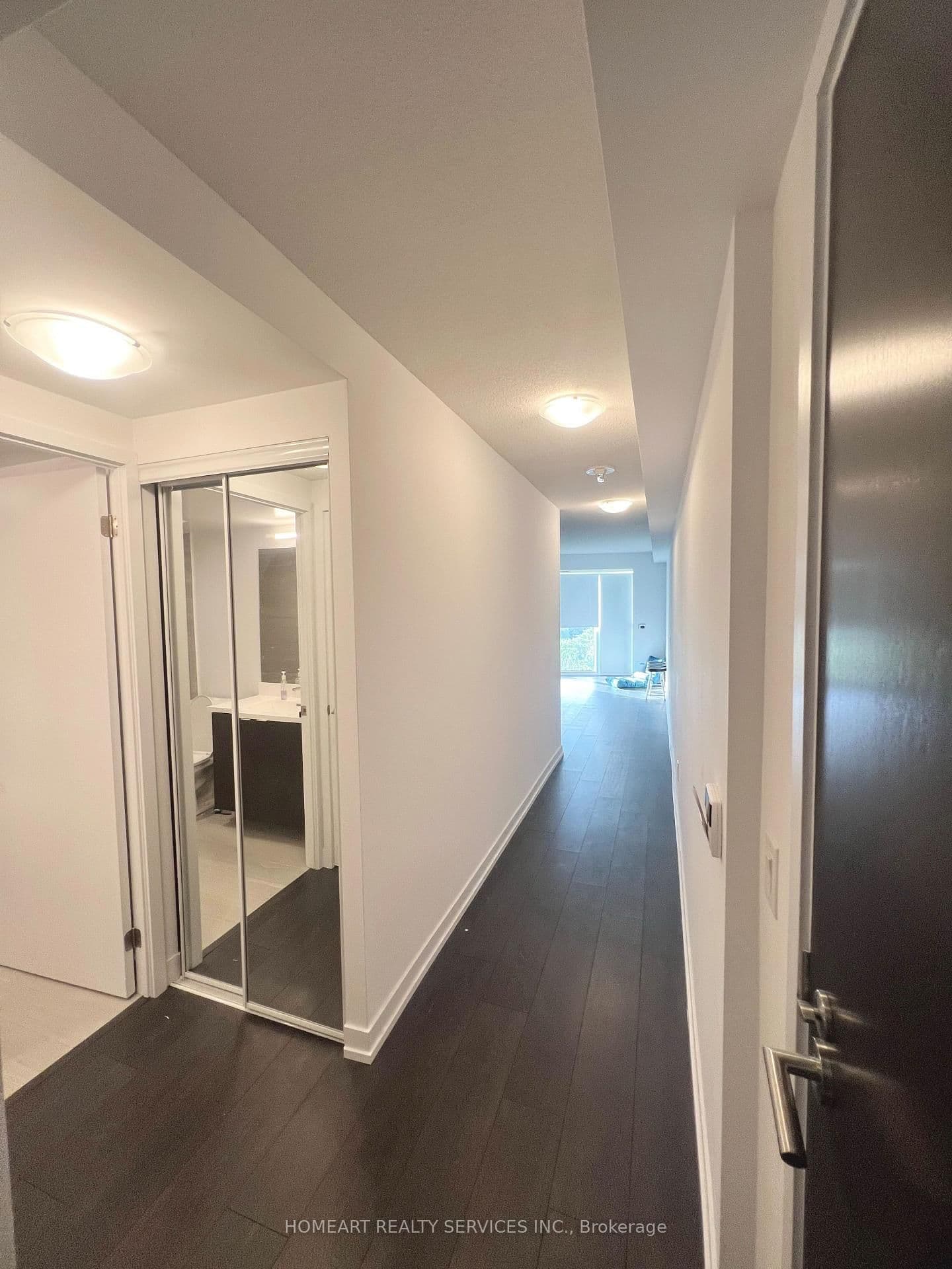 219 Dundas Street E, Unit 801 thumbnail 7