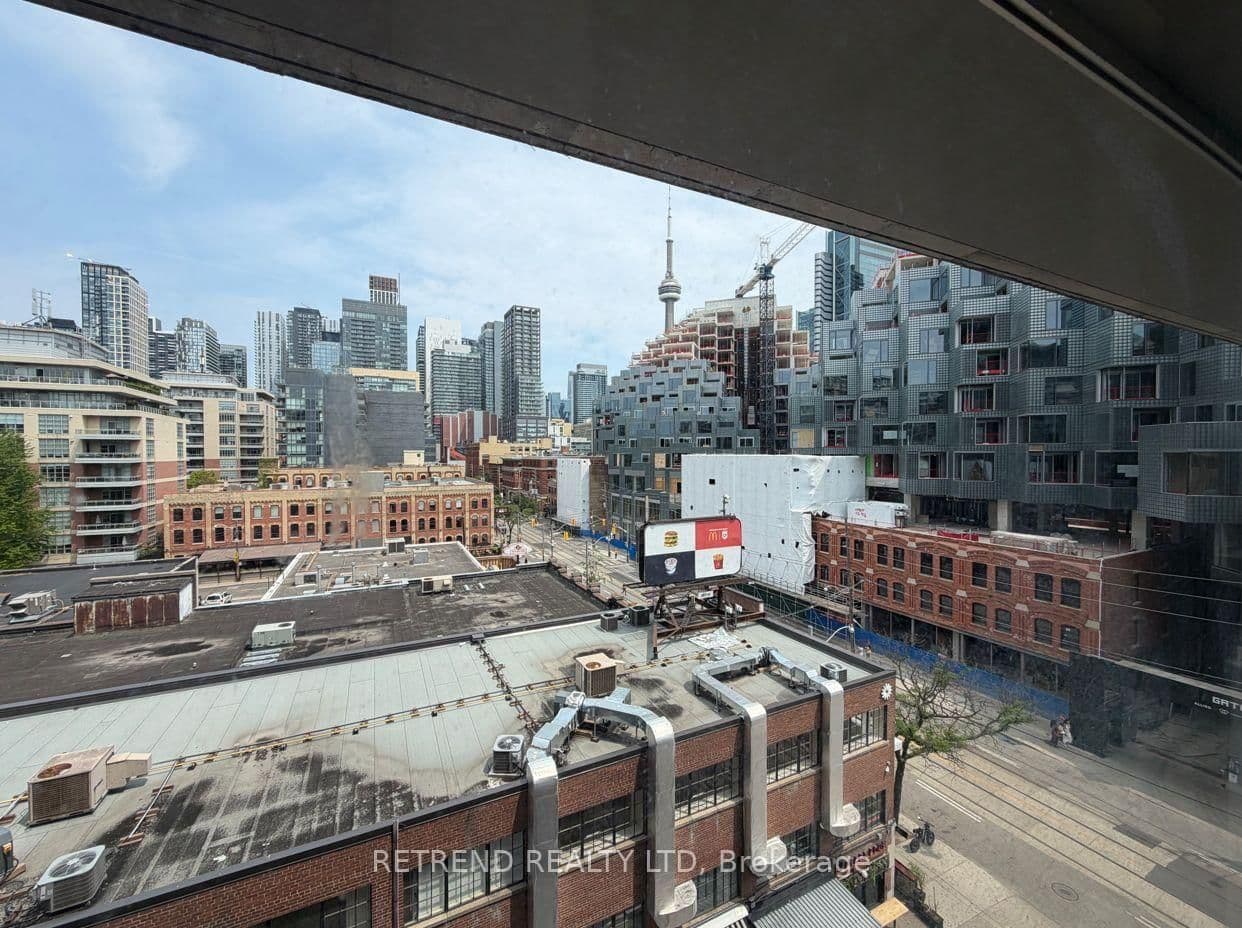 560 King Street W, Unit 610 thumbnail 15