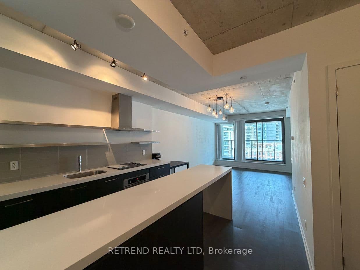 560 King Street W, Unit 610 thumbnail 4