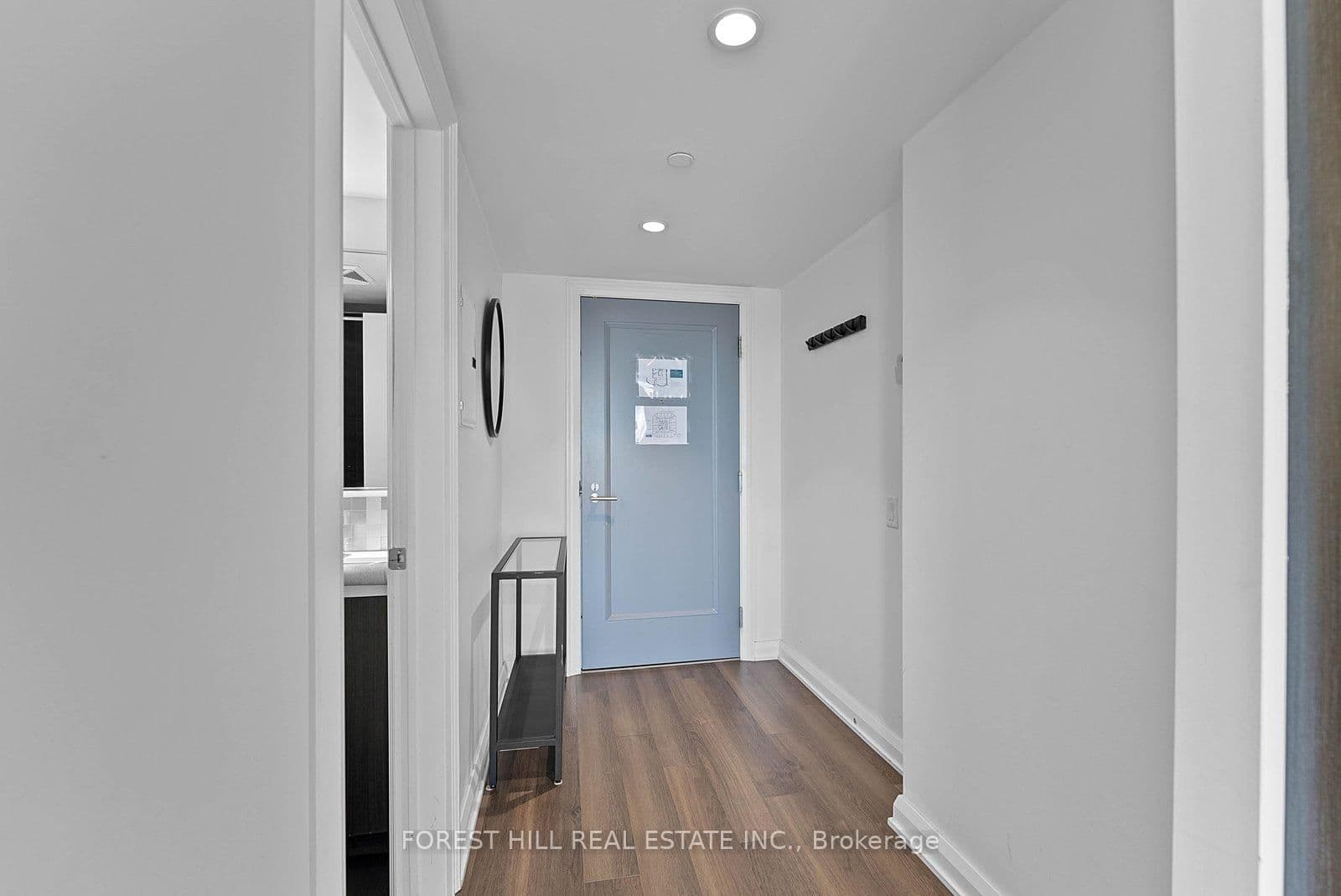 155 Yorkville Avenue, Unit 2917 thumbnail 3