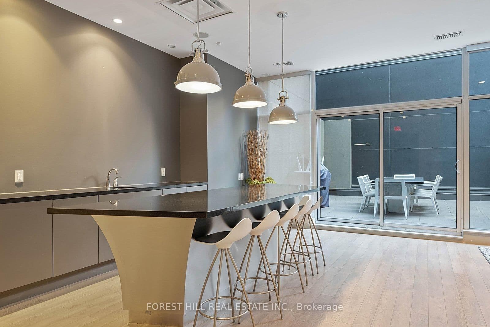 155 Yorkville Avenue, Unit 2917 thumbnail 38