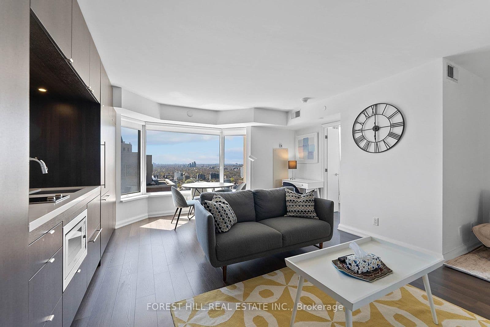 155 Yorkville Avenue, Unit 2917 thumbnail 4