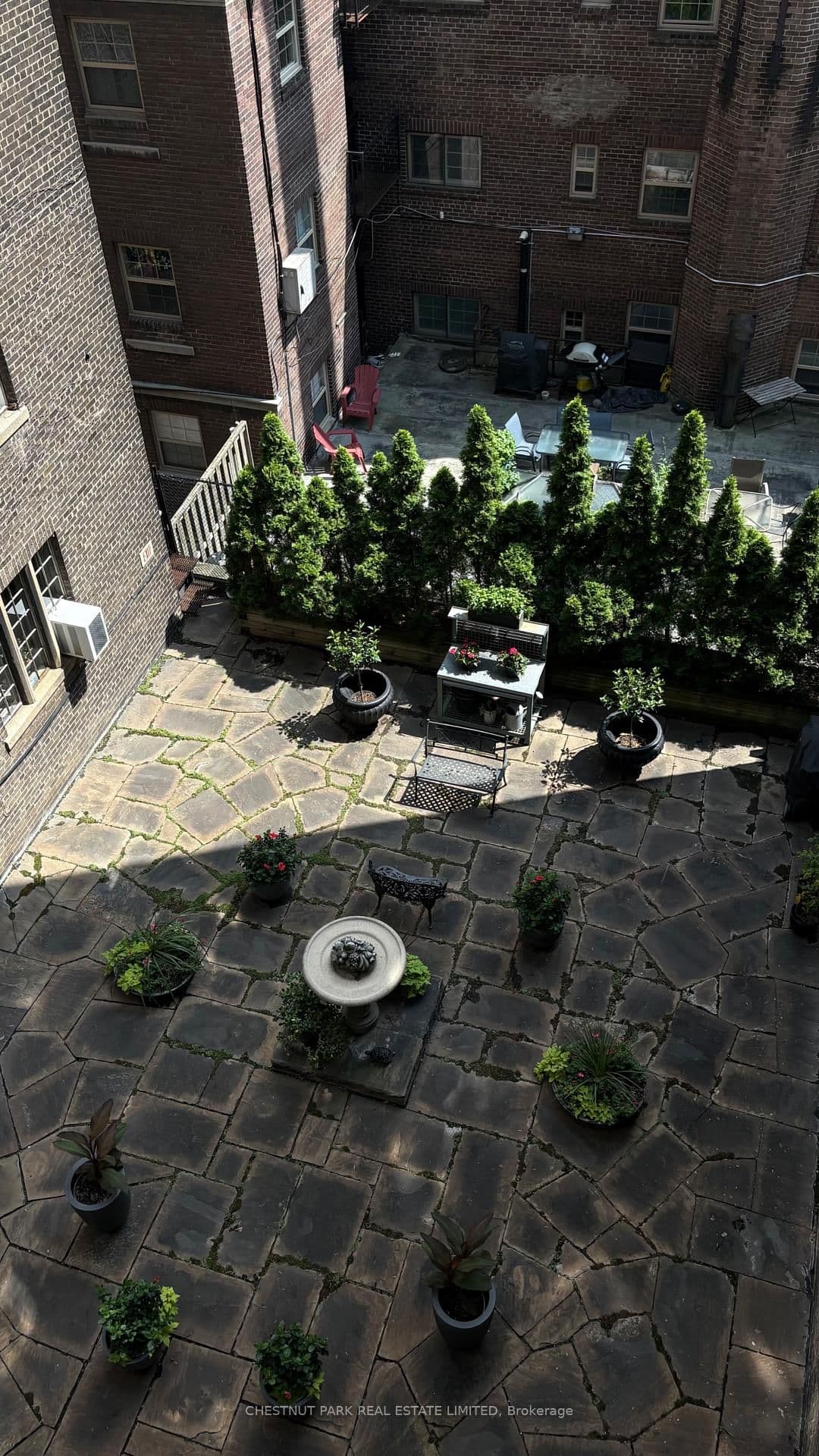1 Clarendon Avenue, Unit 405 thumbnail 13