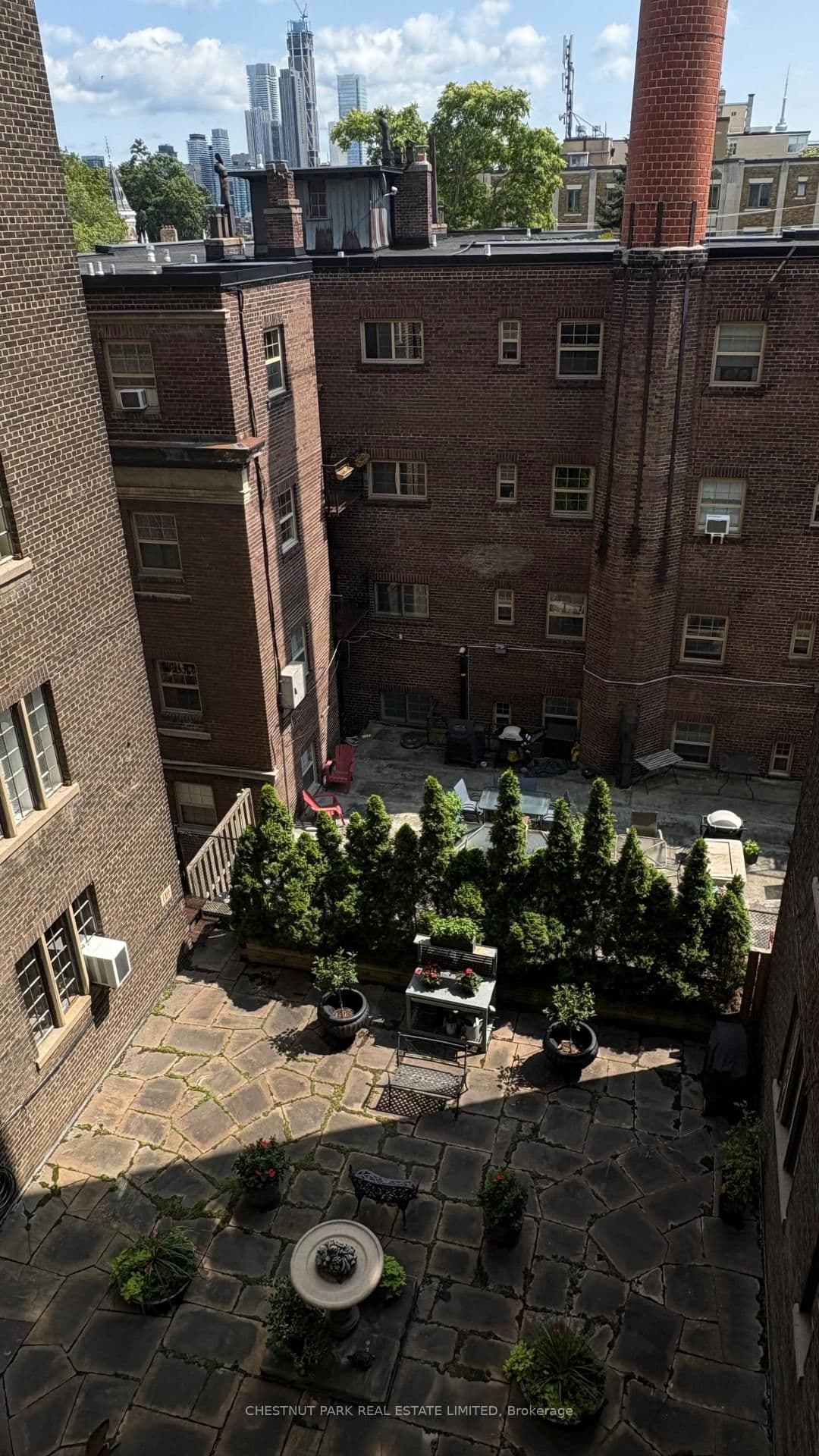 1 Clarendon Avenue, Unit 405 thumbnail 14