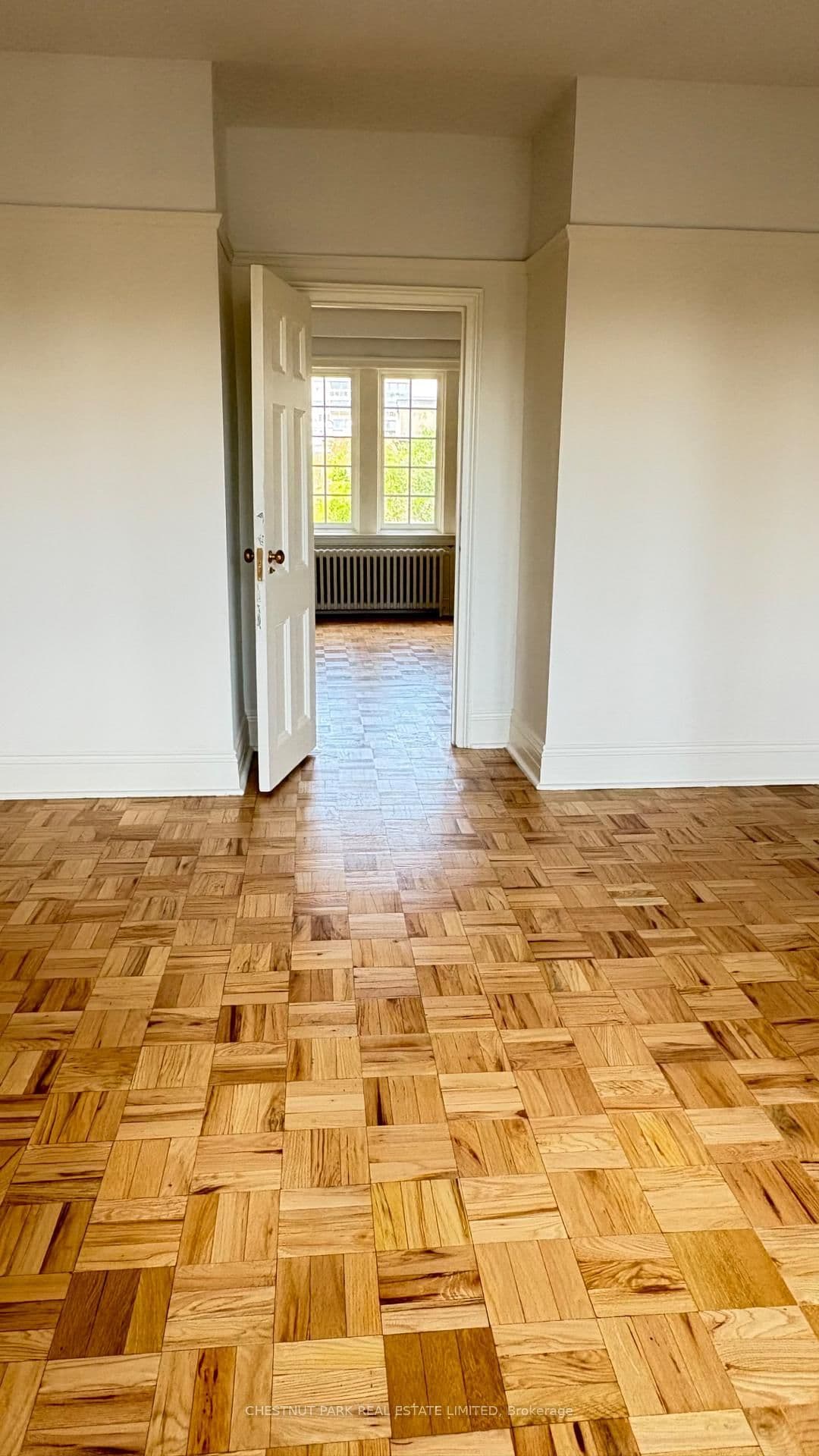 1 Clarendon Avenue, Unit 405 thumbnail 15