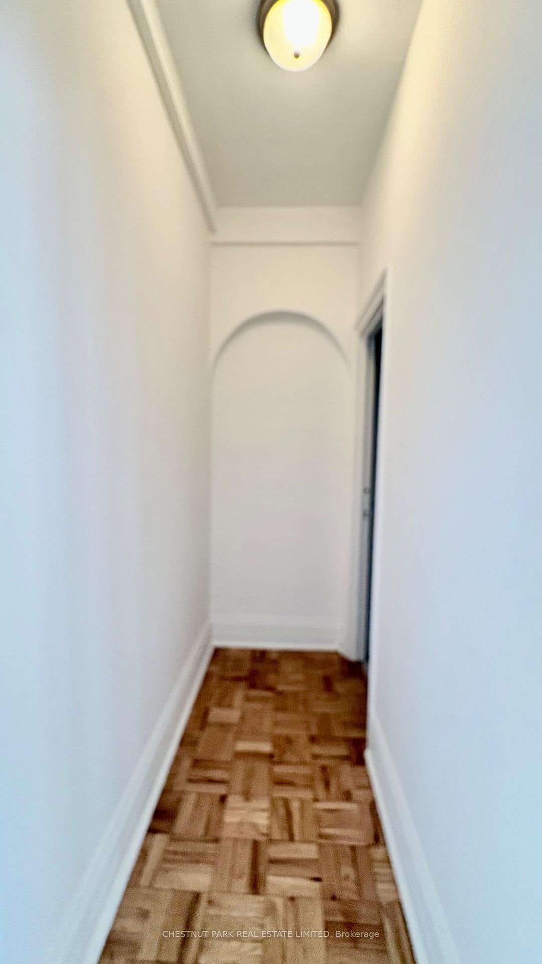 1 Clarendon Avenue, Unit 405 thumbnail 22