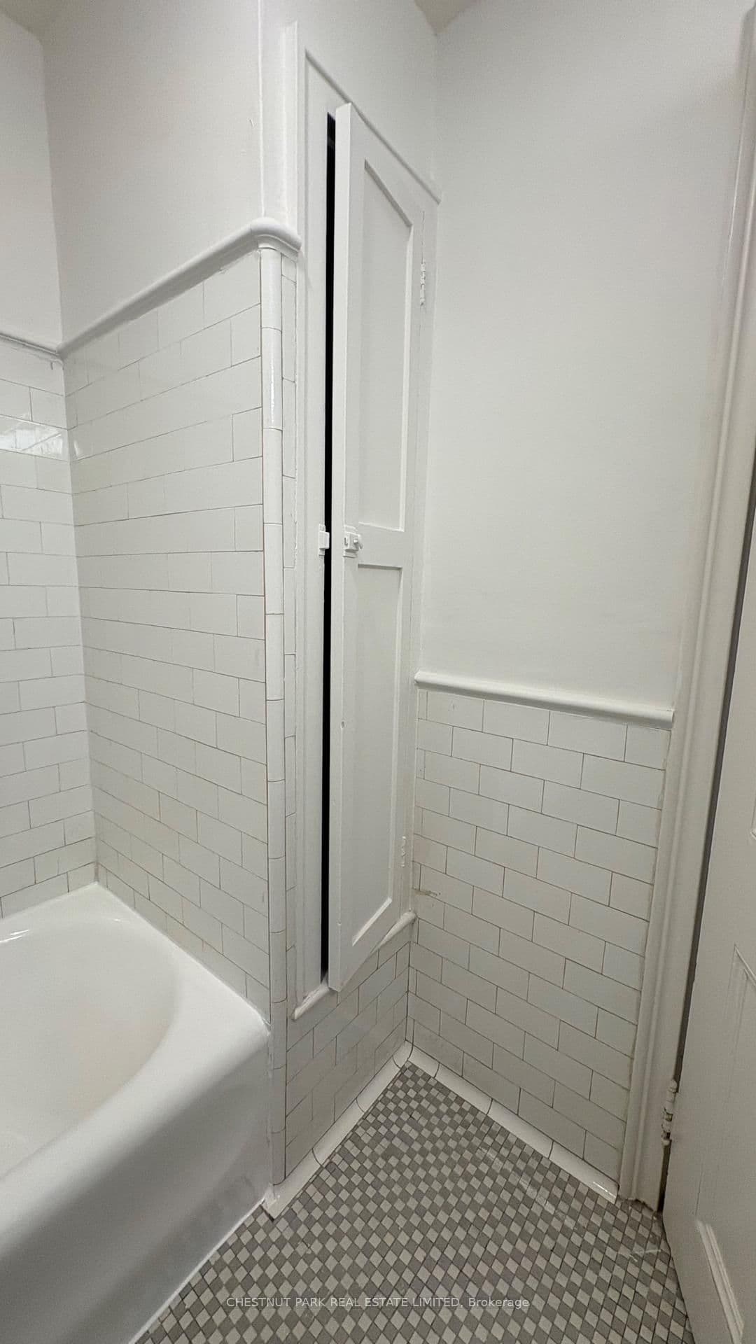 1 Clarendon Avenue, Unit 405 thumbnail 25