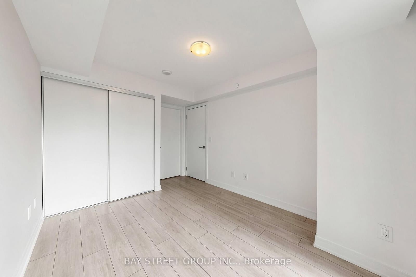525 Adelaide Street W, Unit 1118 thumbnail 16