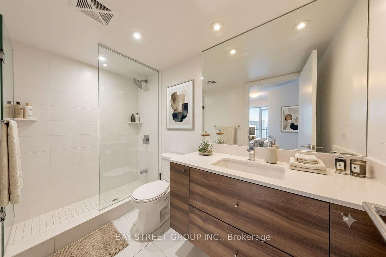 525 Adelaide Street W, Unit 1118 thumbnail 17