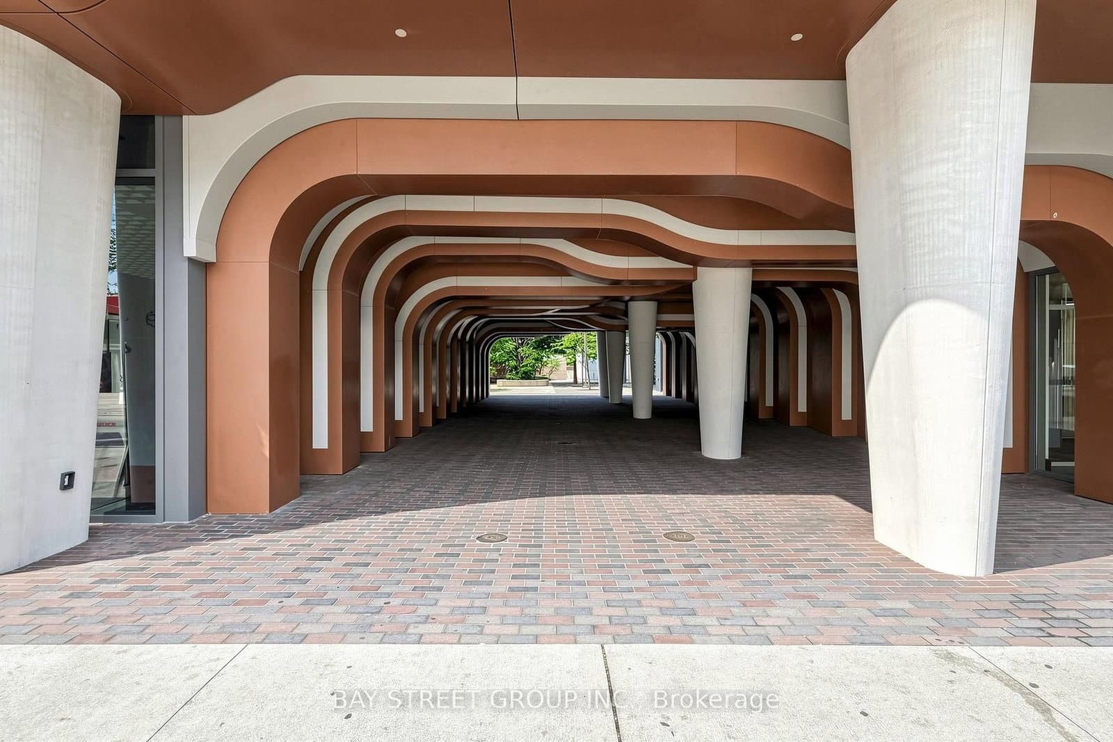 525 Adelaide Street W, Unit 1118 thumbnail 3