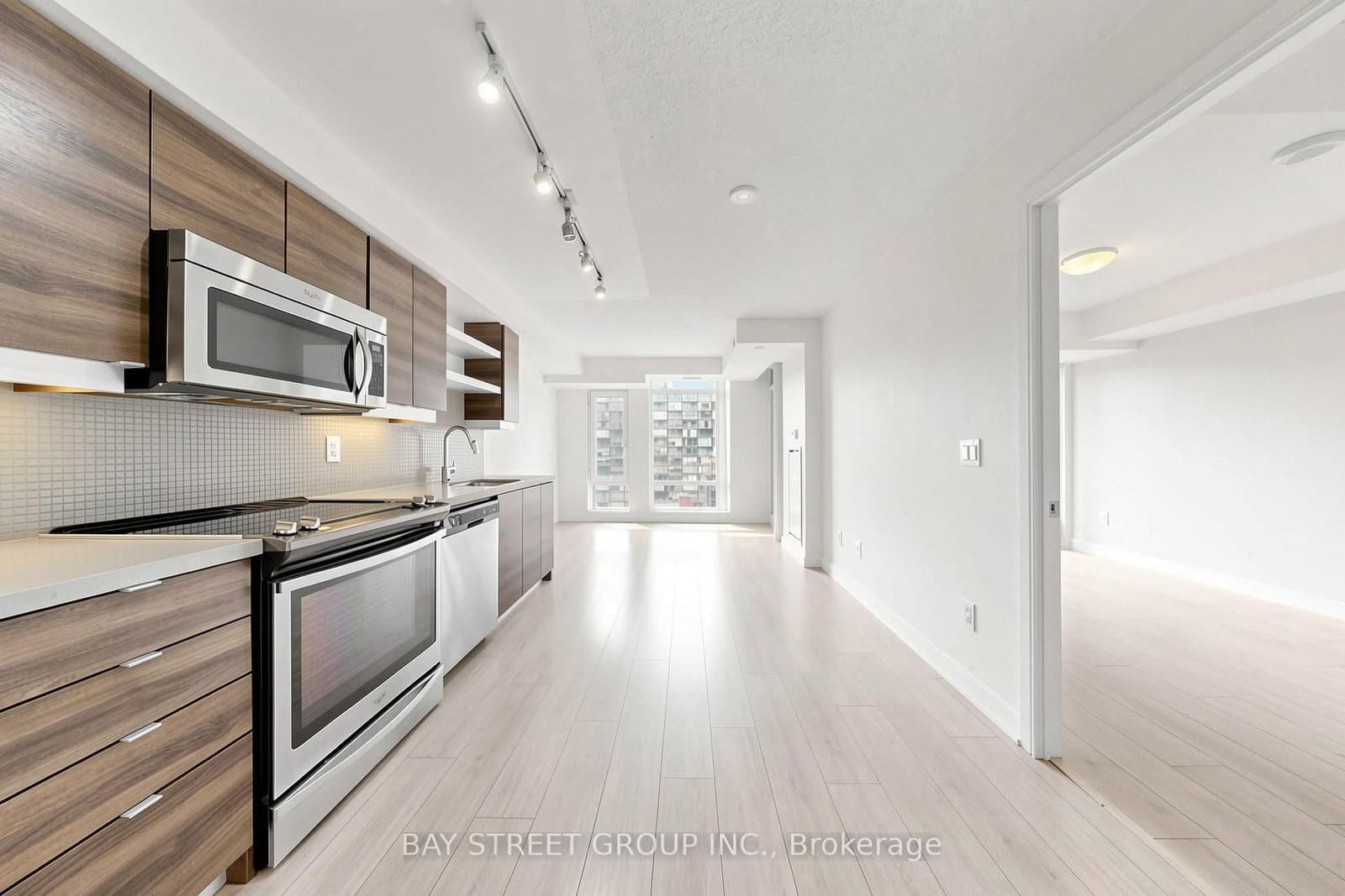 525 Adelaide Street W, Unit 1118 thumbnail 6