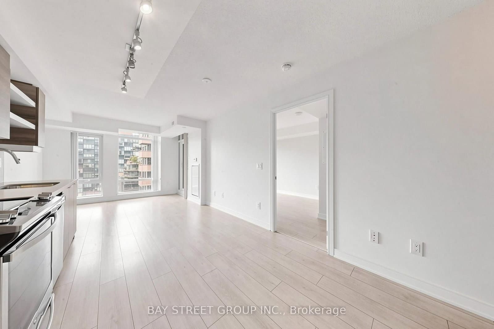 525 Adelaide Street W, Unit 1118 thumbnail 7