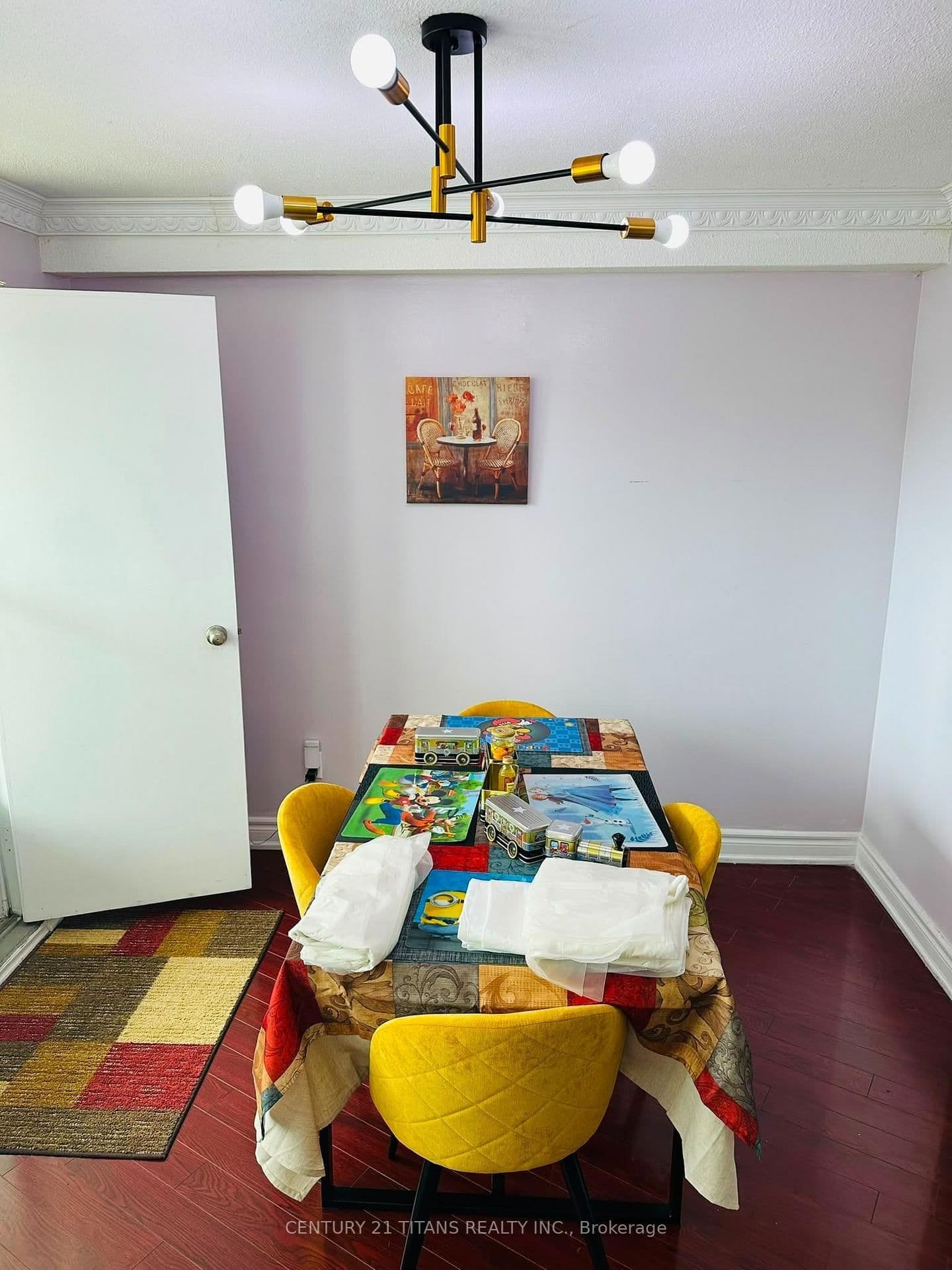 10 Edgecliffe Golfway, Unit 311 thumbnail 4