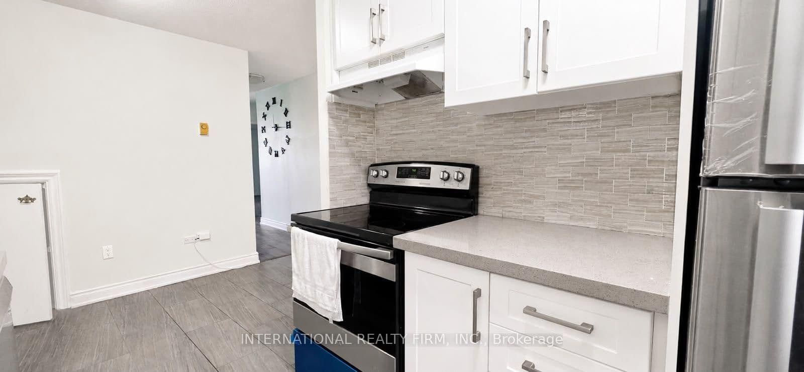 40 Sunny Glenway, Unit 308 thumbnail 4