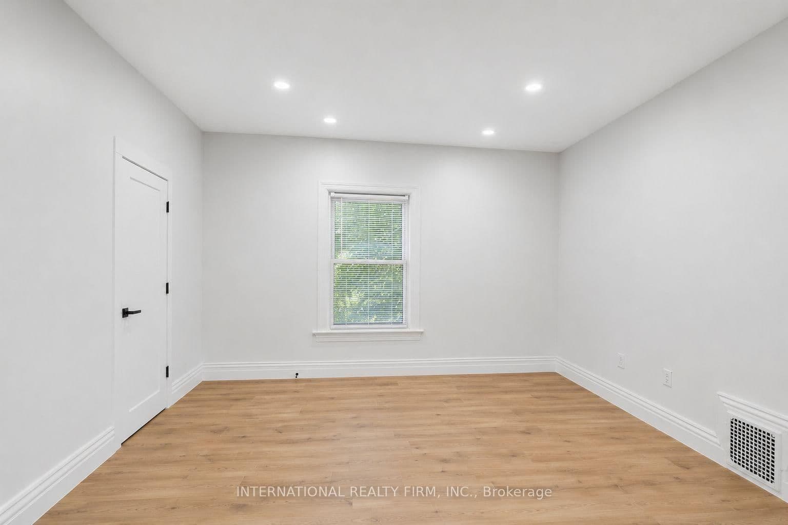 793 Dufferin Street, Unit Upper thumbnail 6