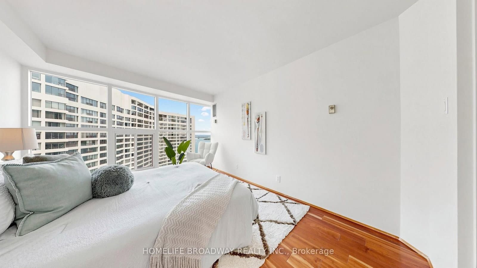 77 Harbour Square, Unit 3507 thumbnail 19