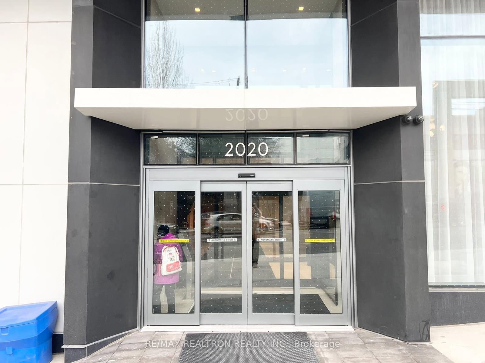 2020 Bathurst Street, Unit 207 thumbnail 2