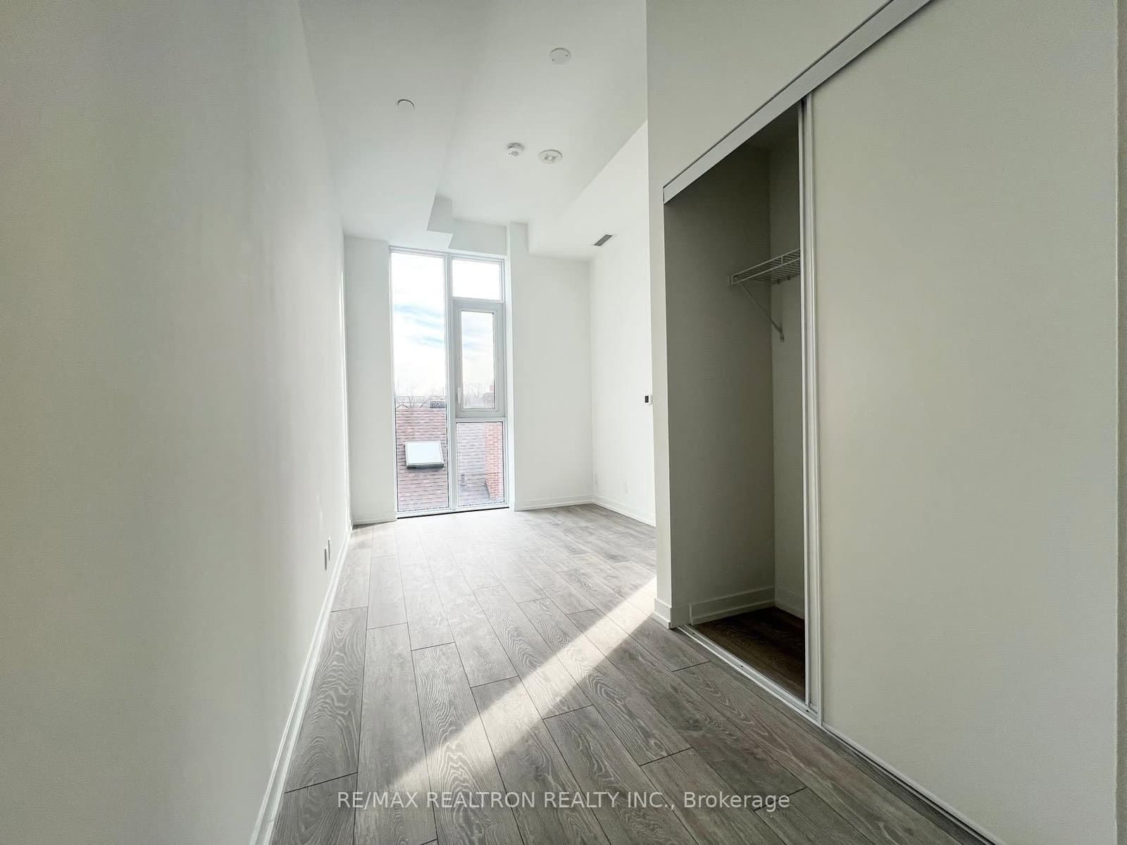 2020 Bathurst Street, Unit 207 thumbnail 21