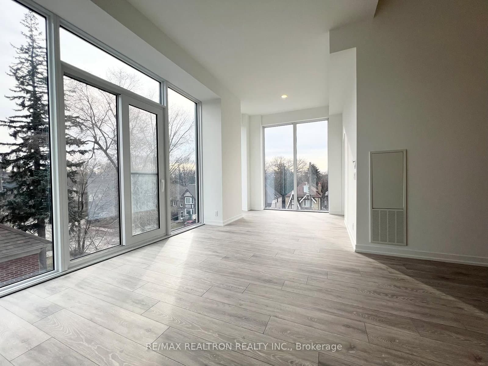 2020 Bathurst Street, Unit 207 thumbnail 24