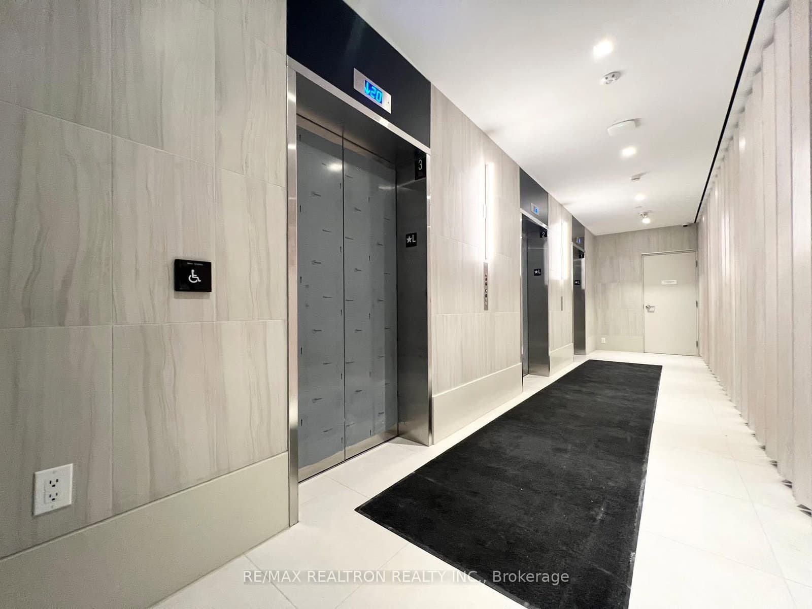 2020 Bathurst Street, Unit 207 thumbnail 5
