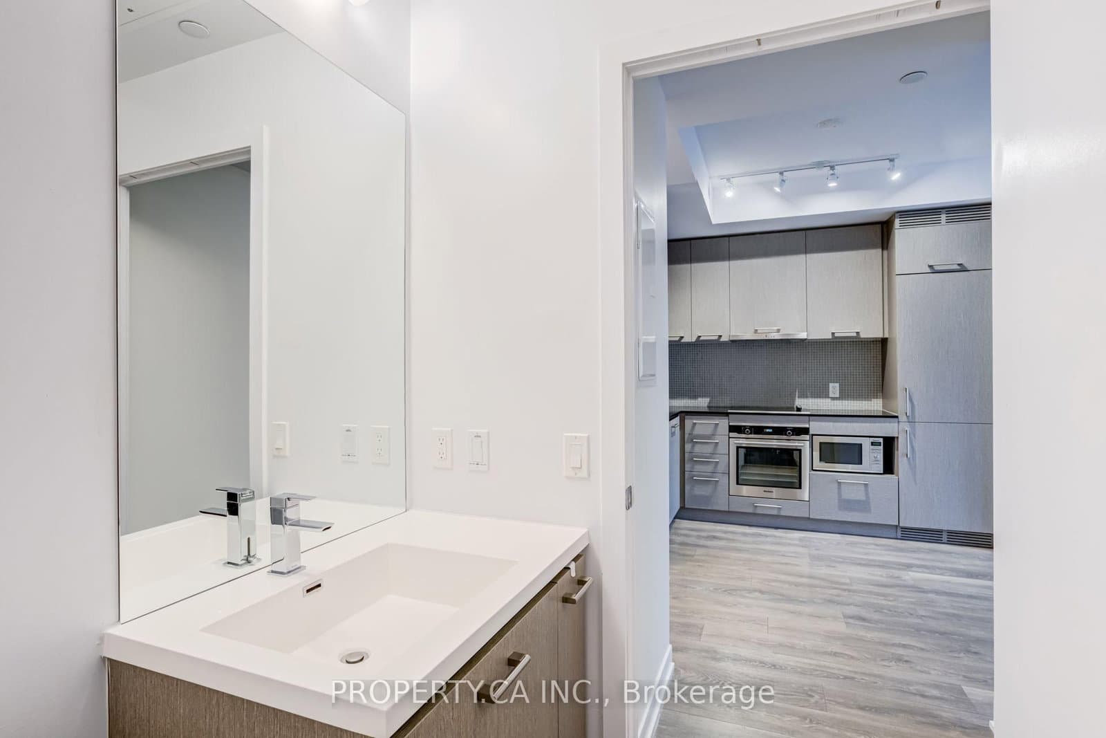 87 Peter Street, Unit 3715 thumbnail 23