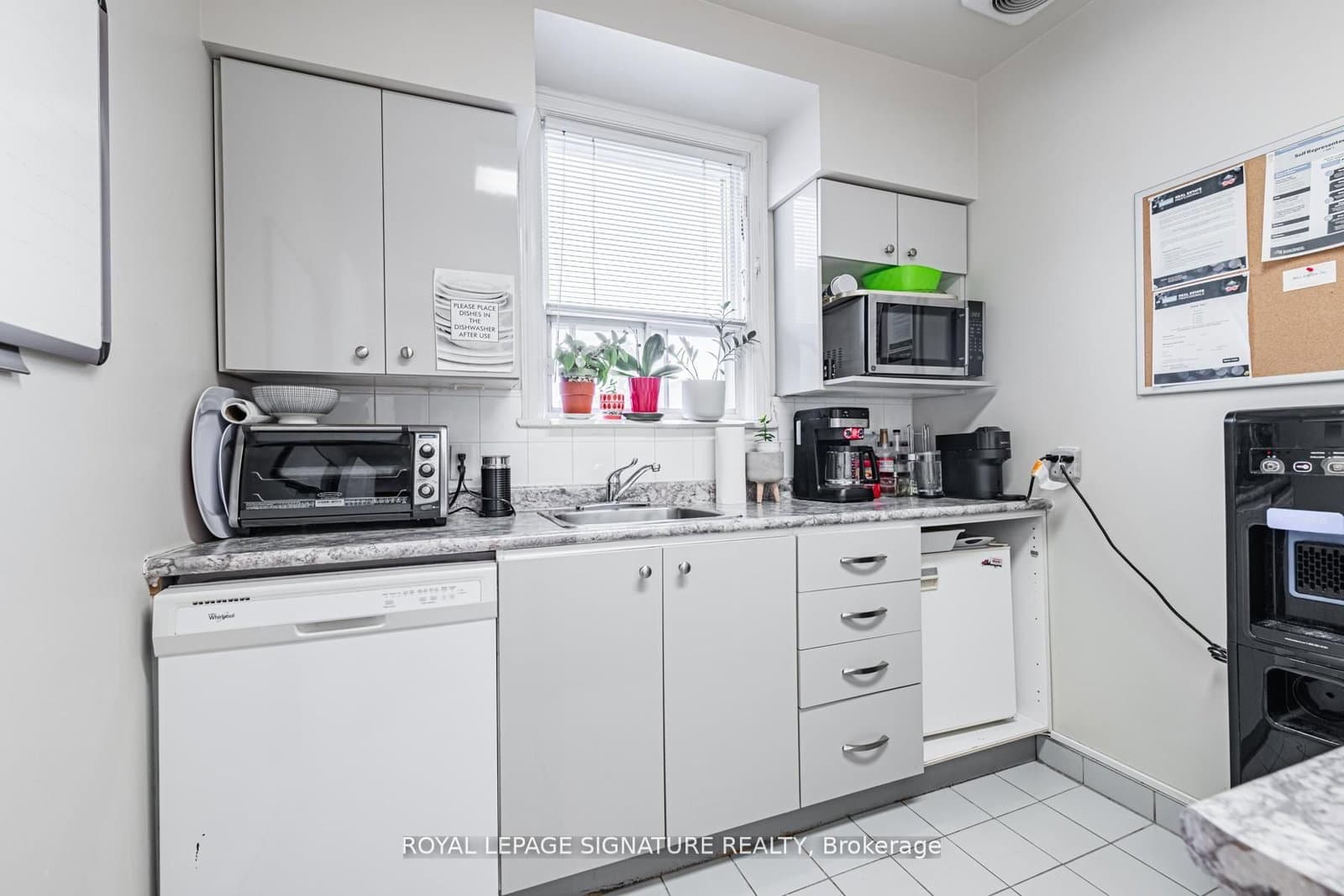 435 Eglinton Avenue W thumbnail 23
