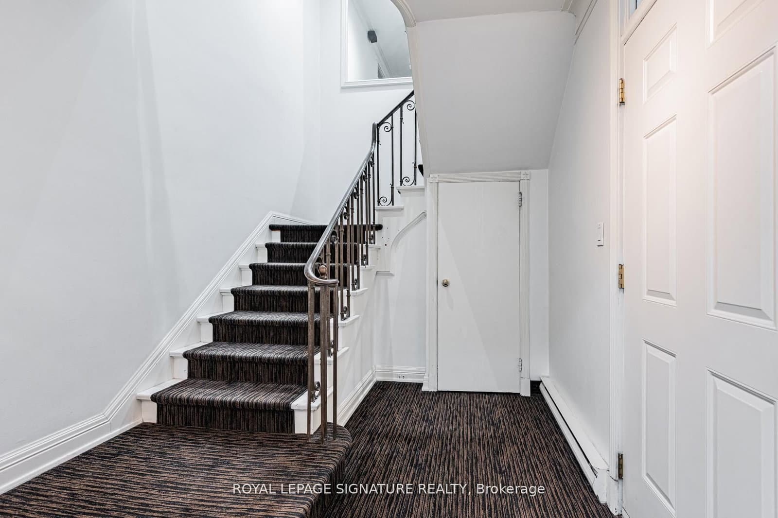 435 Eglinton Avenue W thumbnail 35