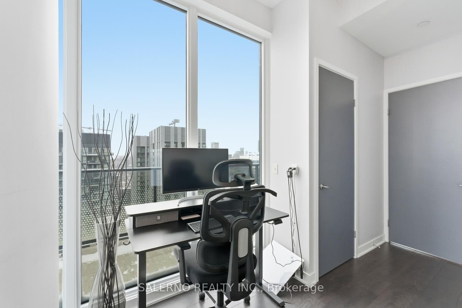 125 Blue Jays Way, Unit 5503 thumbnail 31