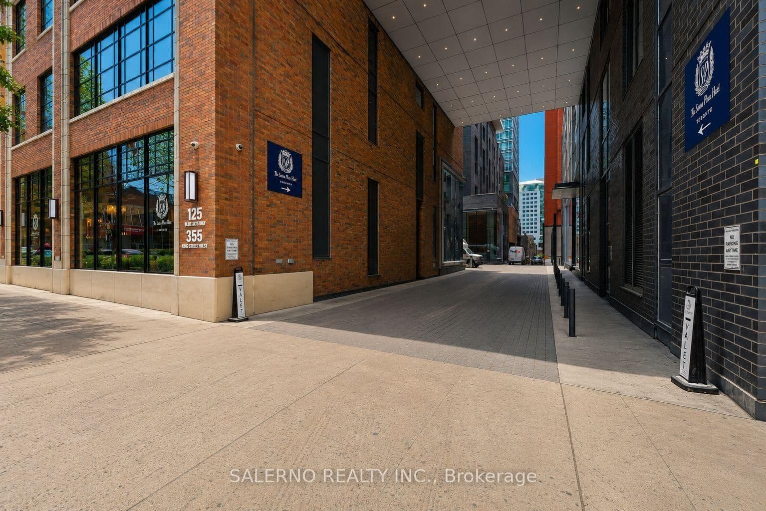 125 Blue Jays Way, Unit 5503 thumbnail 4