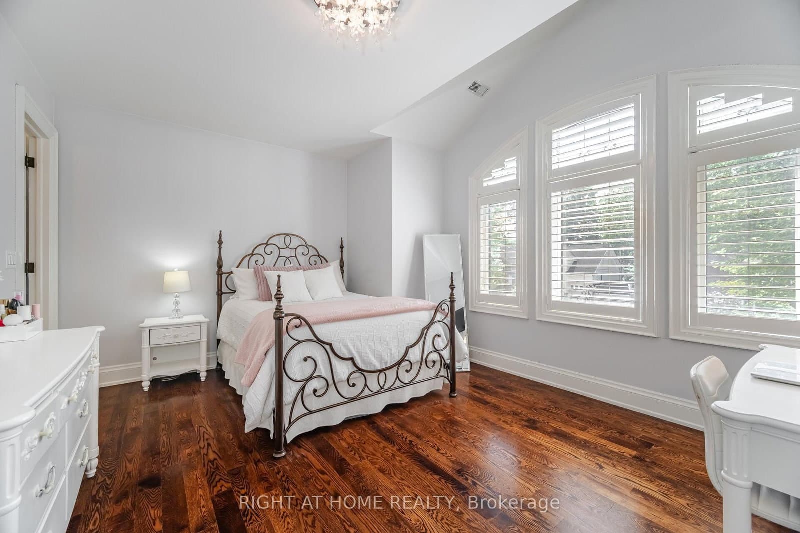 58 Johnston Avenue thumbnail 17
