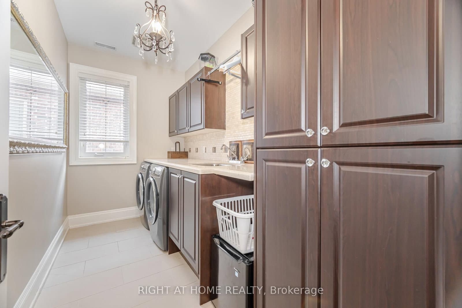 58 Johnston Avenue thumbnail 19