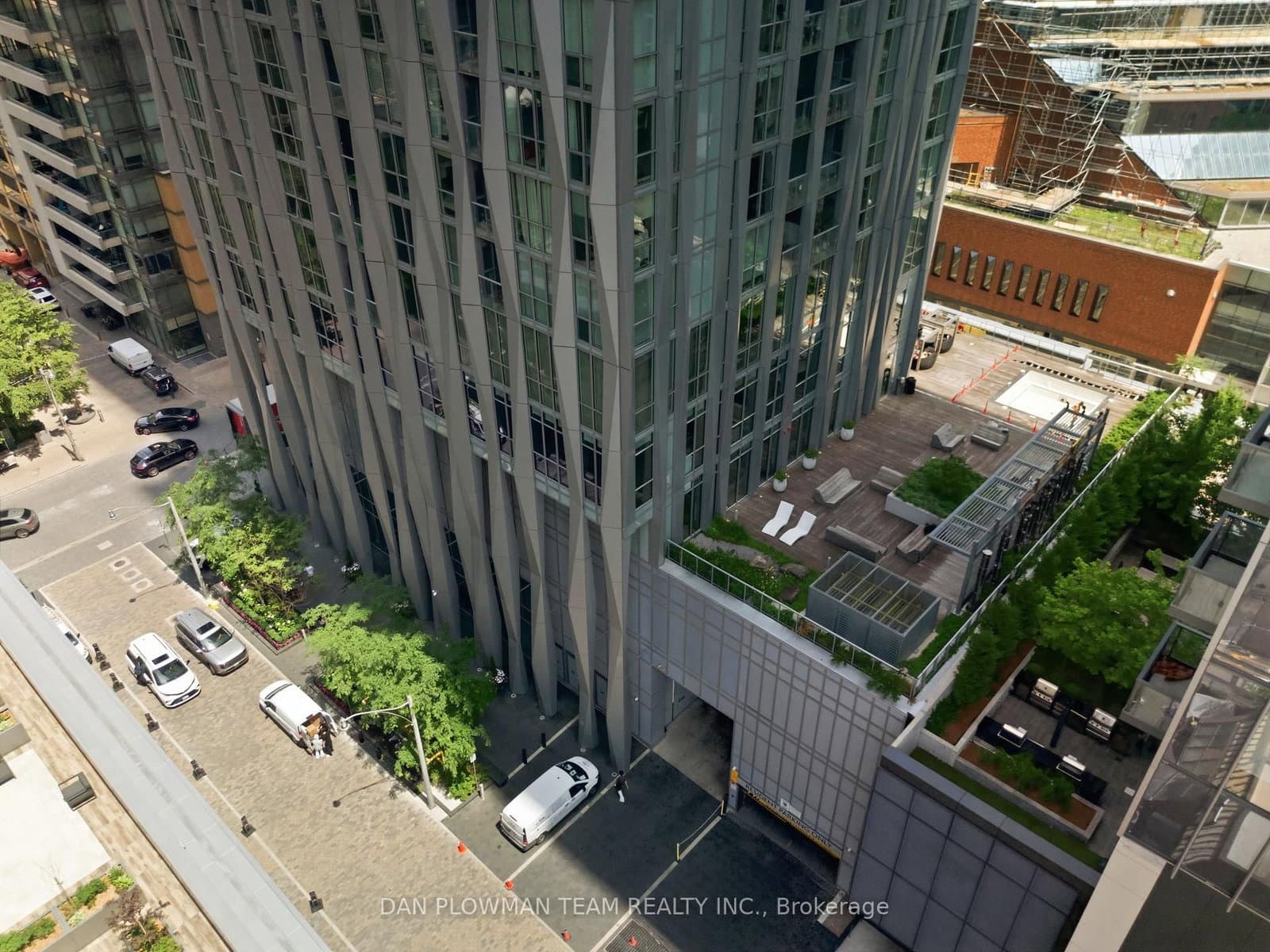1 Yorkville Avenue, Unit 901 thumbnail 27