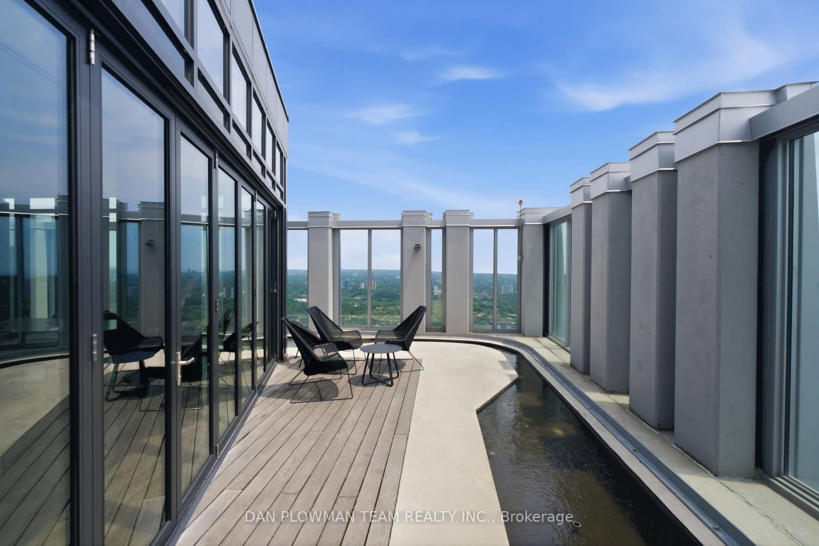 1 Yorkville Avenue, Unit 901 thumbnail 39