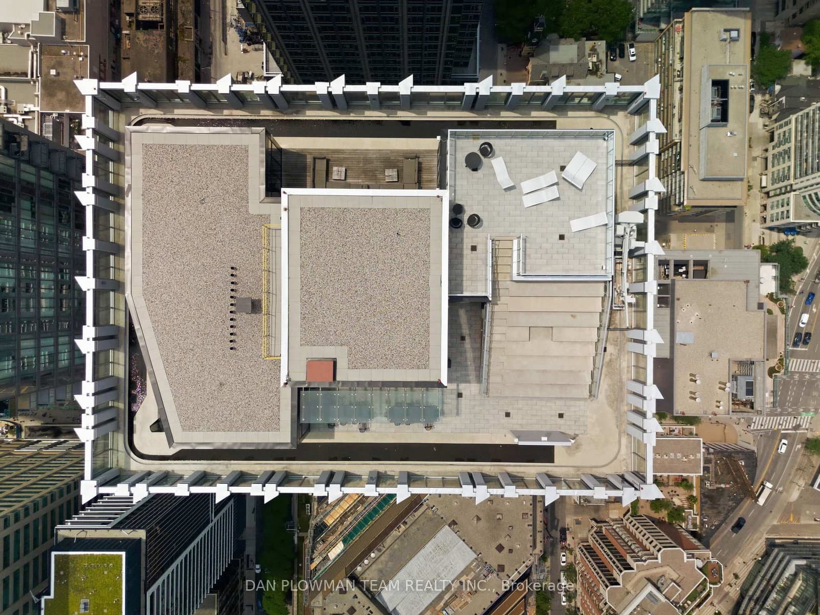 1 Yorkville Avenue, Unit 901 thumbnail 42