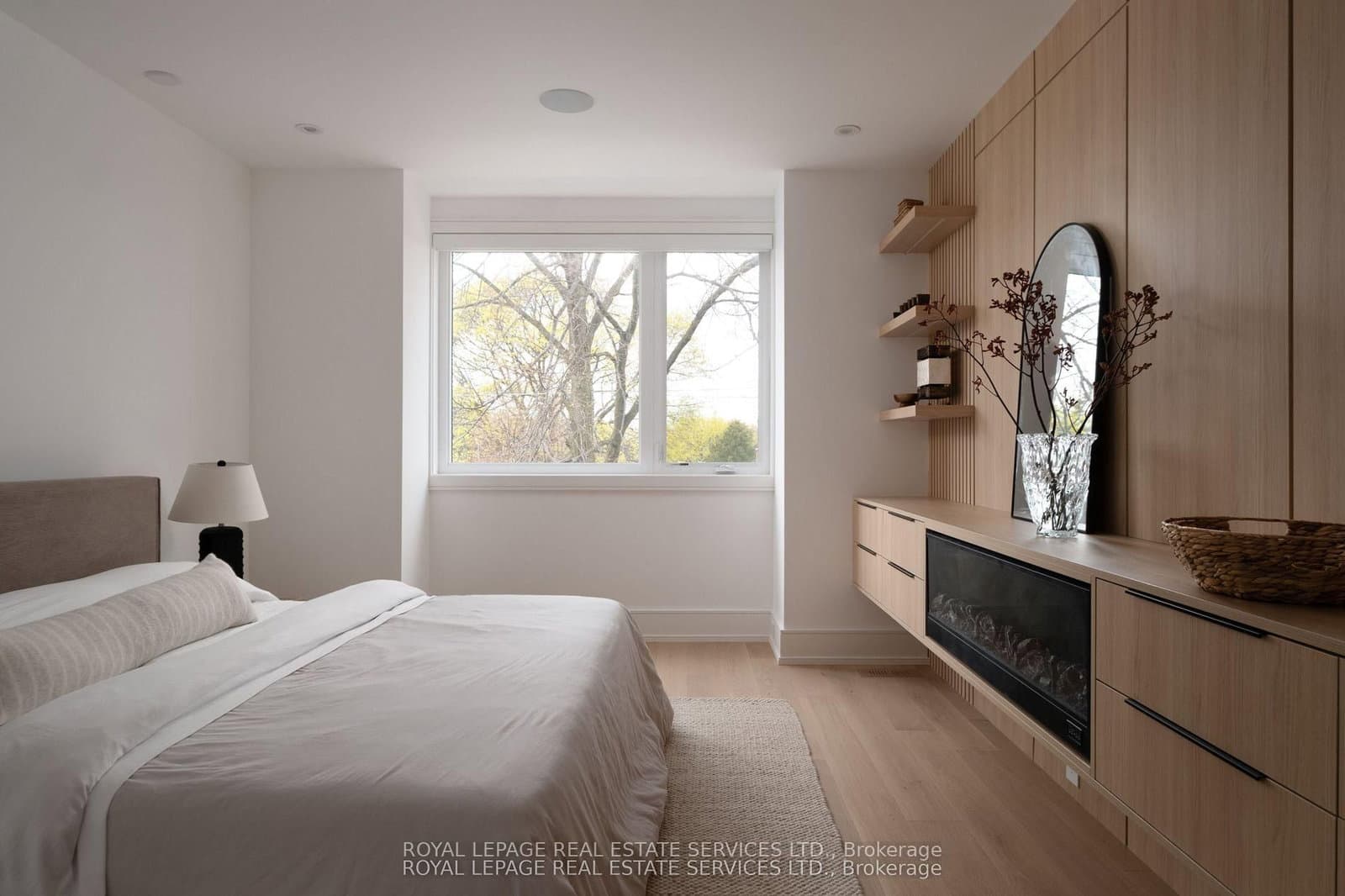 237 Bedford Park Avenue thumbnail 16