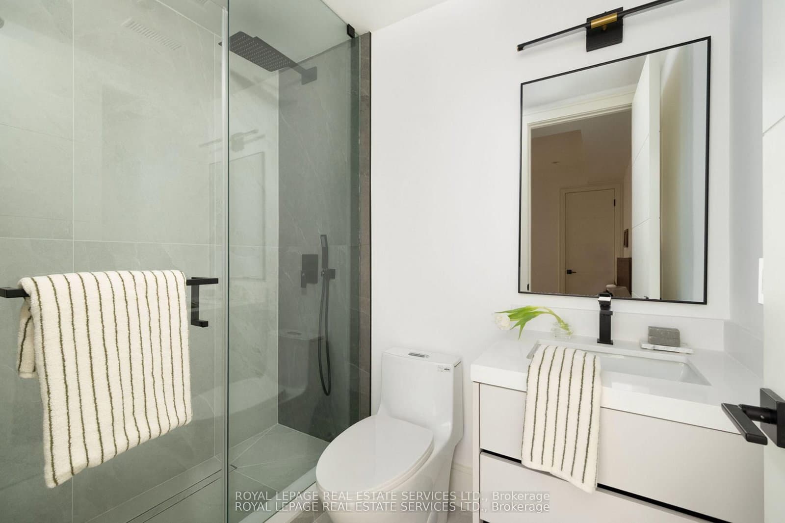 237 Bedford Park Avenue thumbnail 27