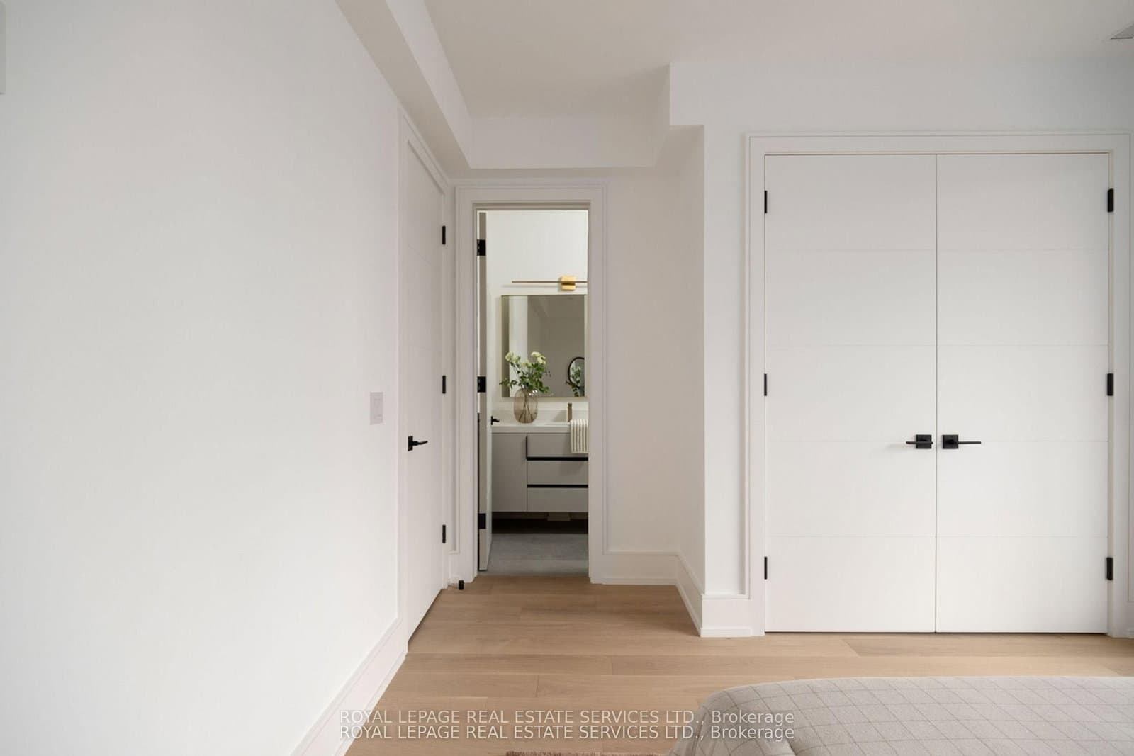 237 Bedford Park Avenue thumbnail 32