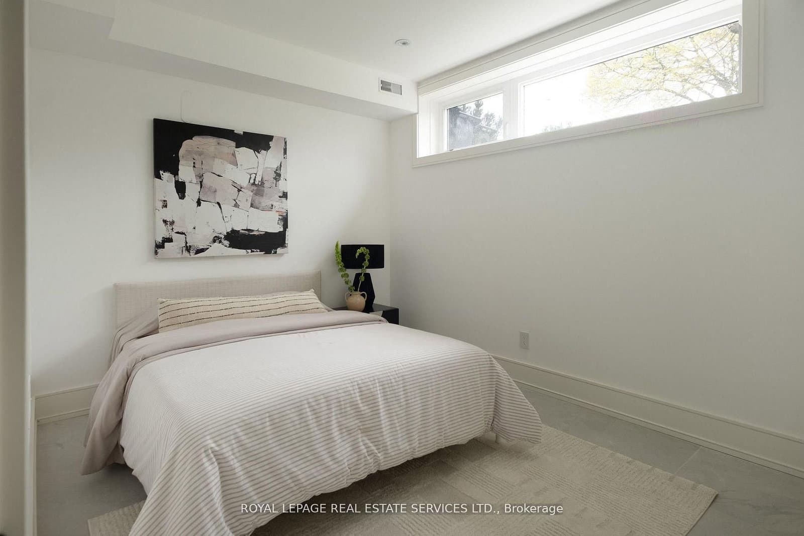 237 Bedford Park Avenue thumbnail 35