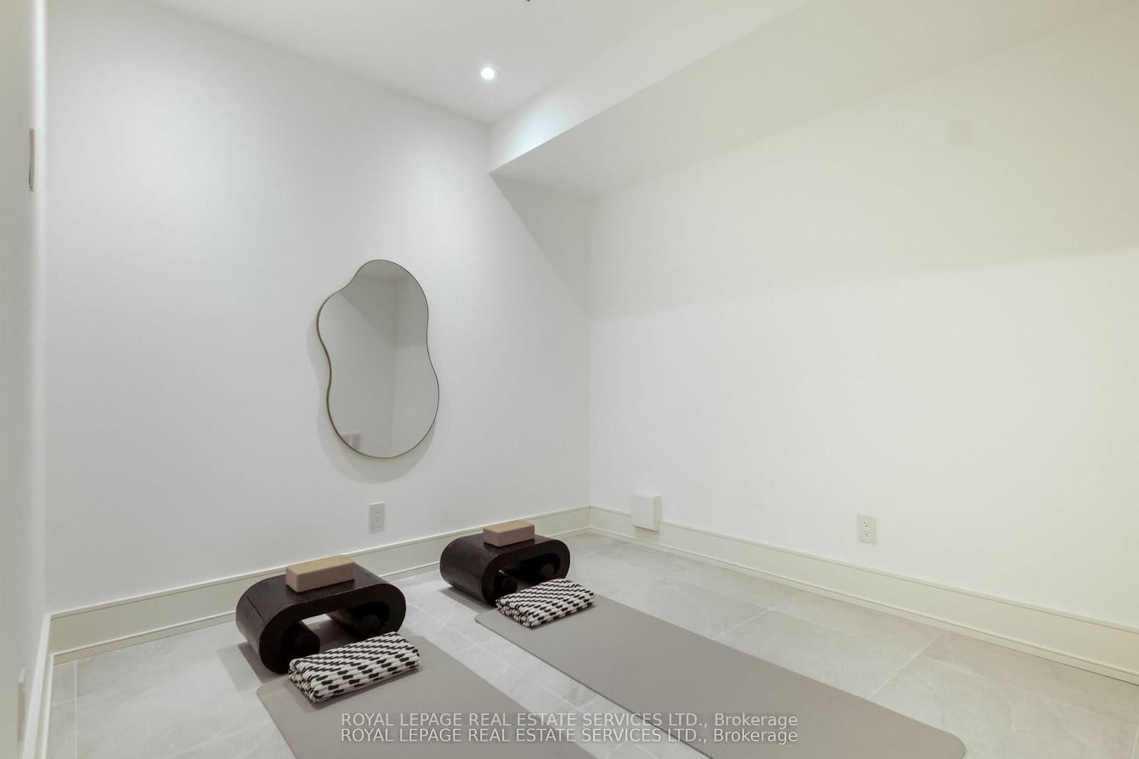 237 Bedford Park Avenue thumbnail 38