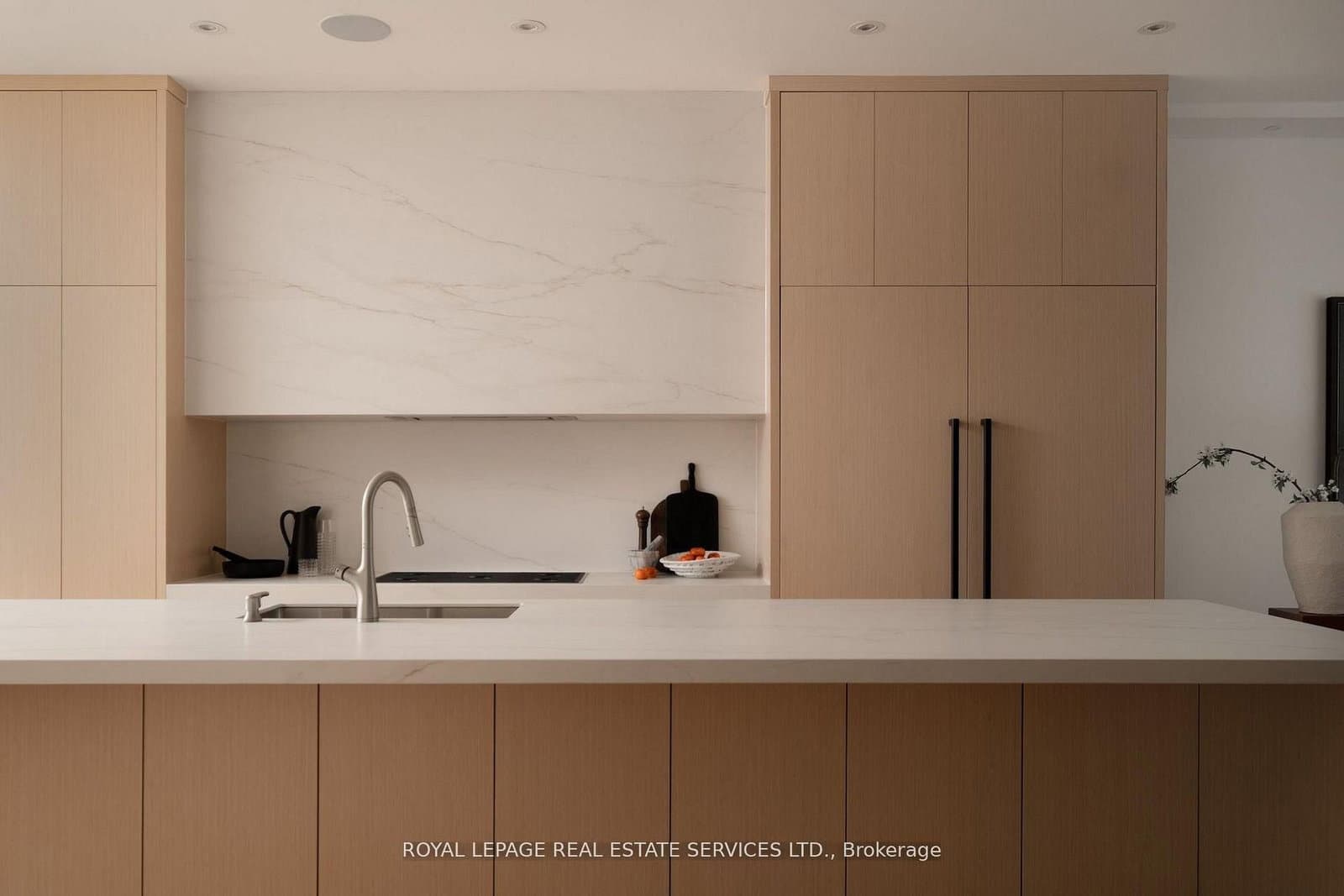 237 Bedford Park Avenue thumbnail 7