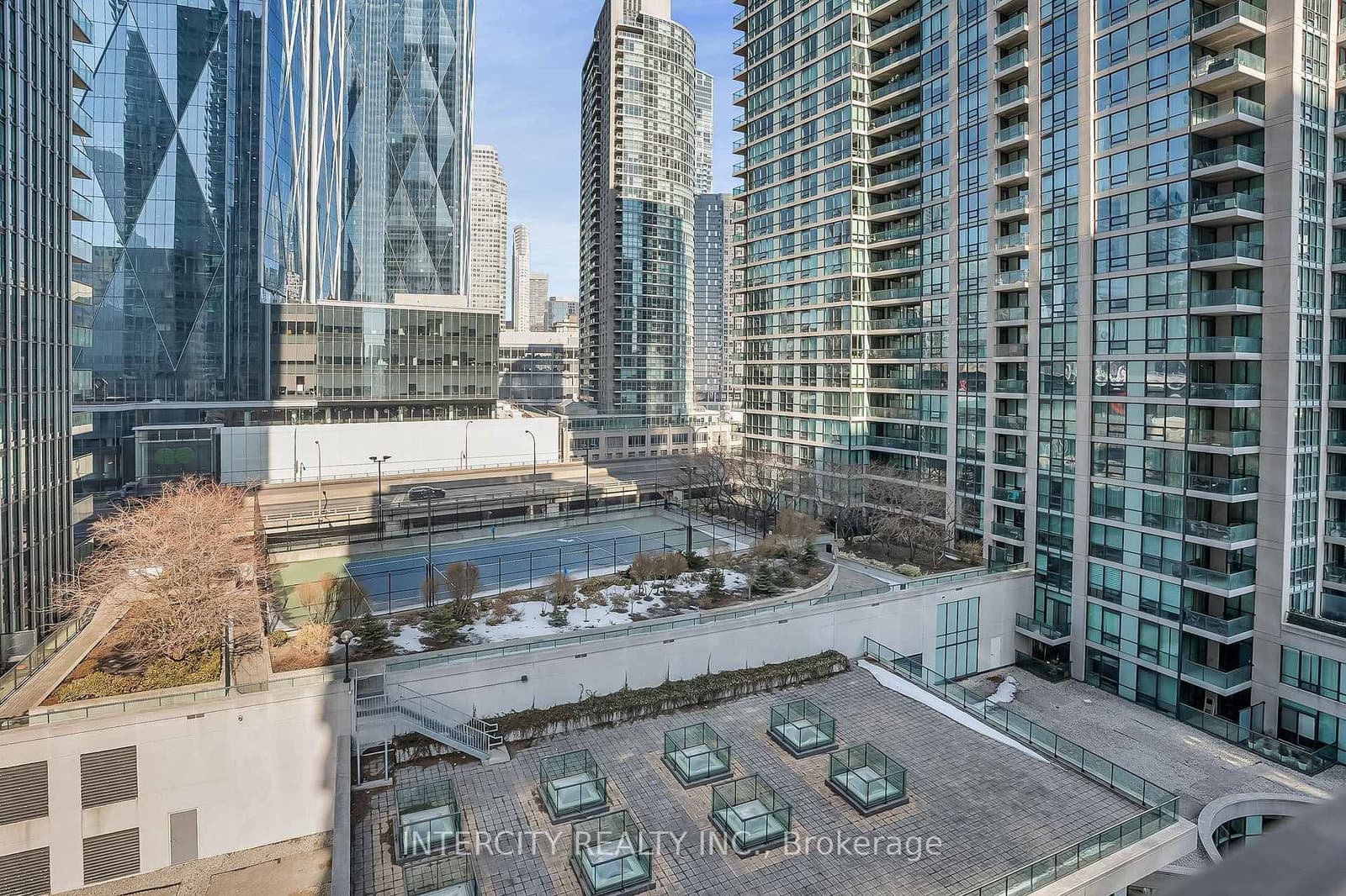 12 Yonge Street, Unit 1010 thumbnail 33