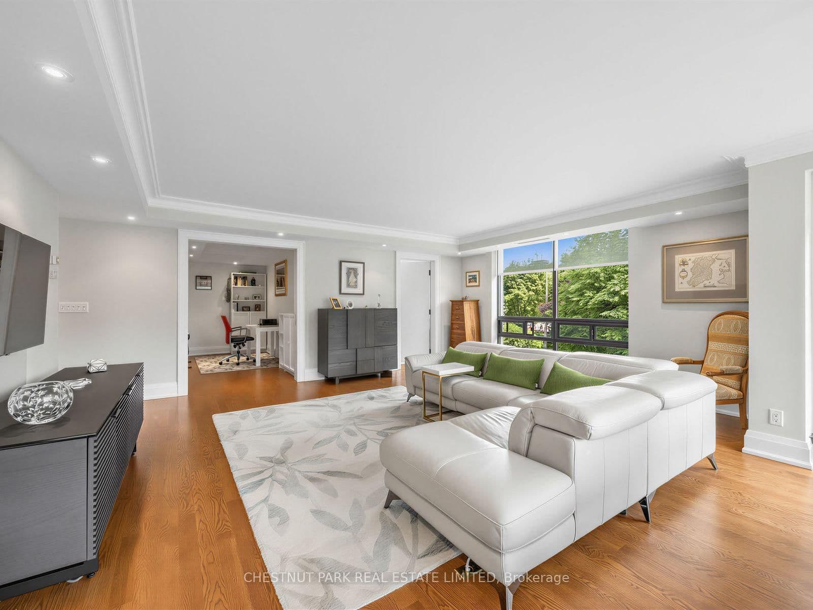 625 Avenue Road, Unit 304 thumbnail 12
