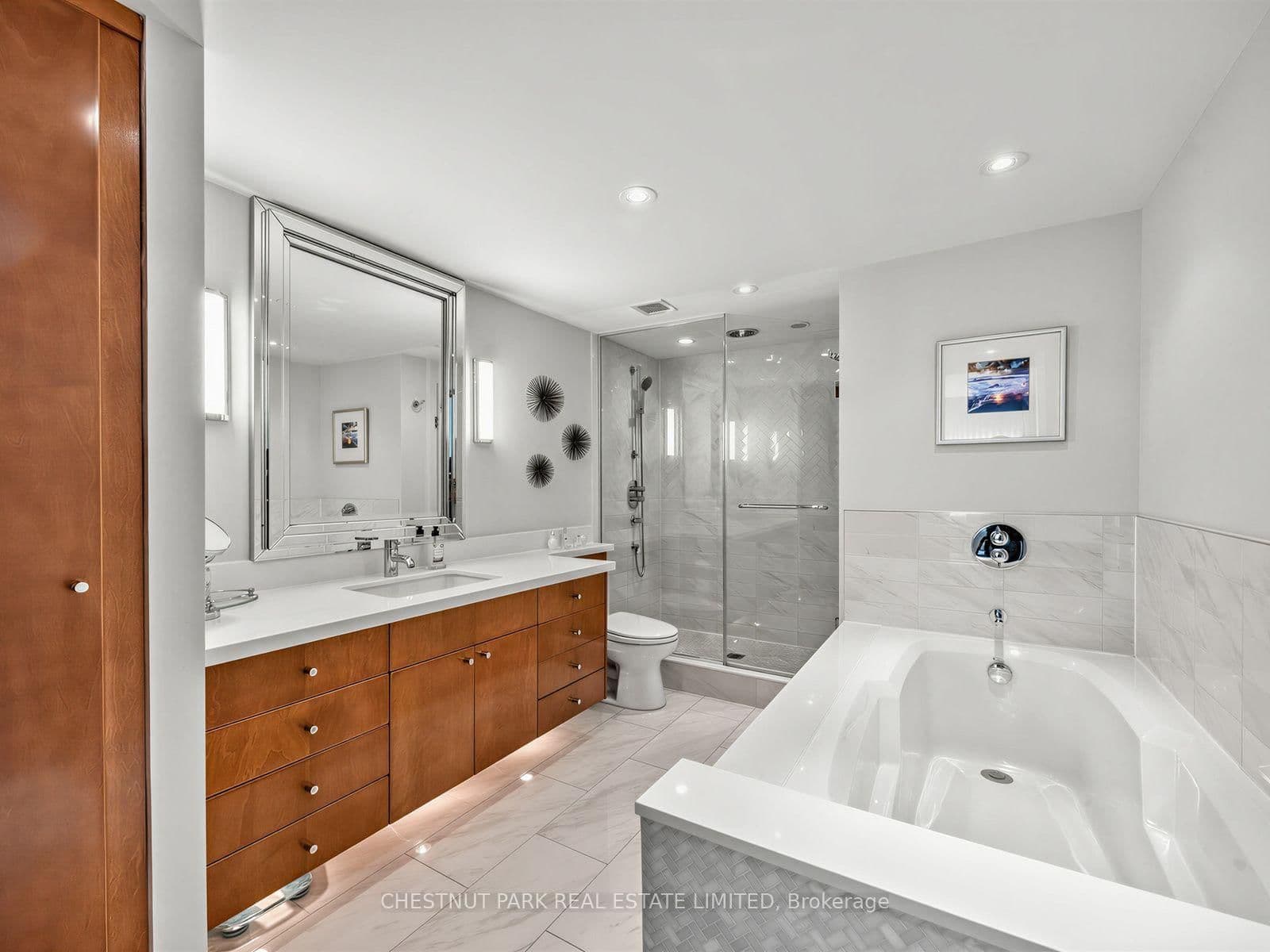 625 Avenue Road, Unit 304 thumbnail 17