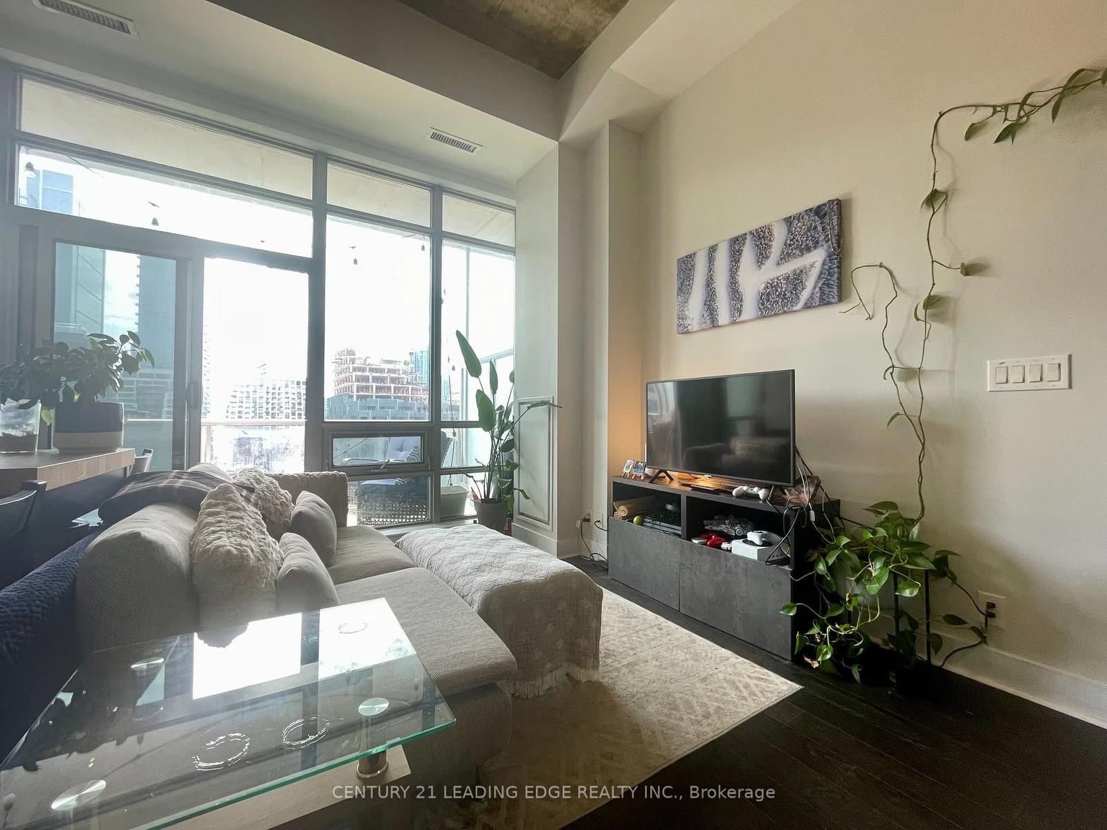 399 Adelaide Street W, Unit Ph1008 thumbnail 3