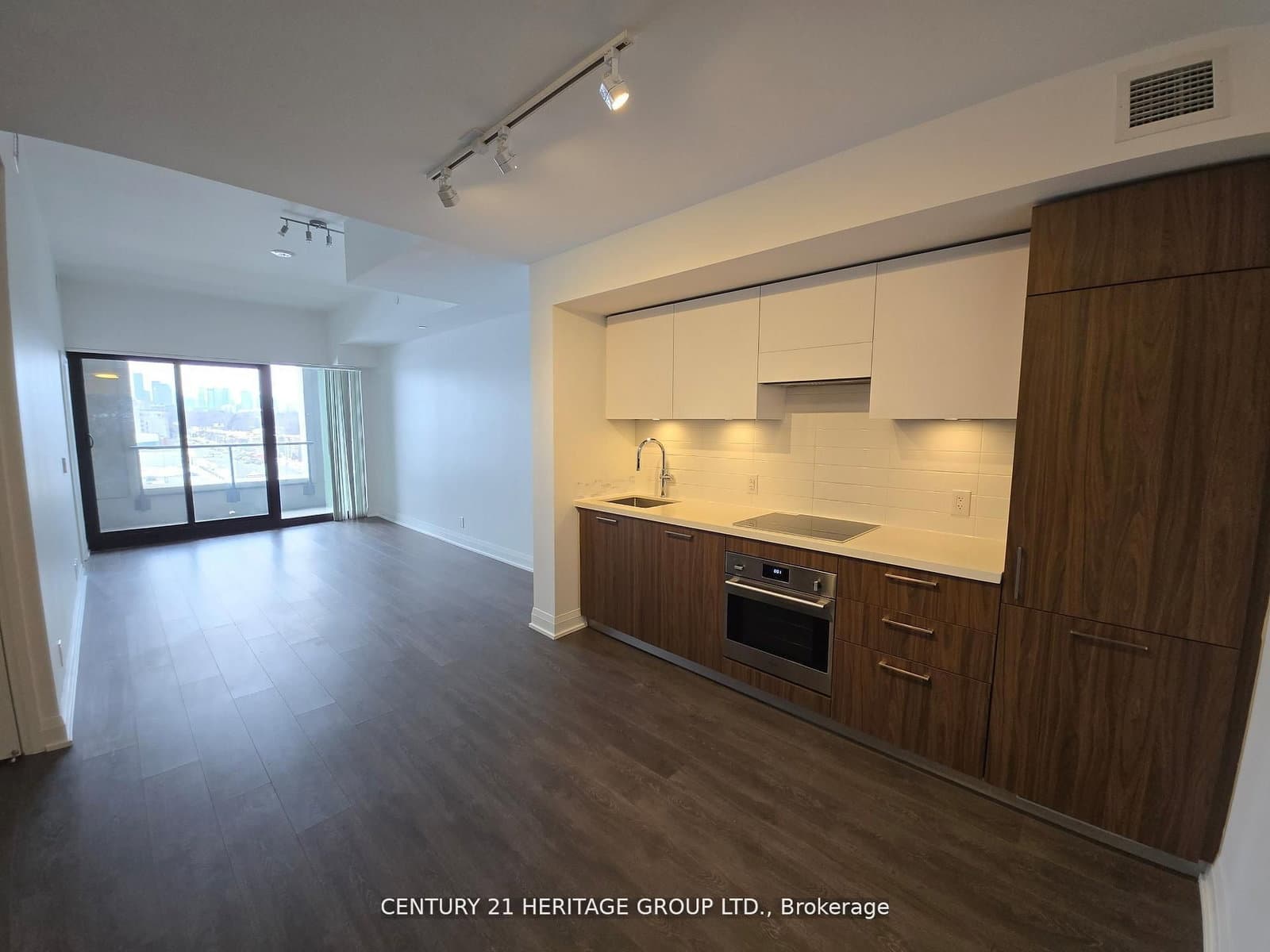 33 Frederick Todd Way, Unit 619 thumbnail 9