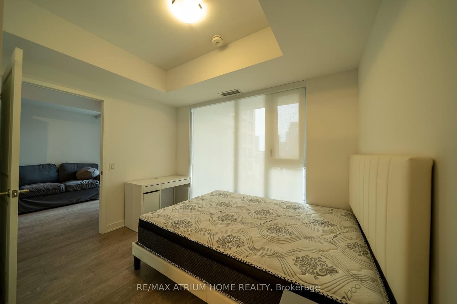 543 Richmond Street W, Unit 725 thumbnail 3