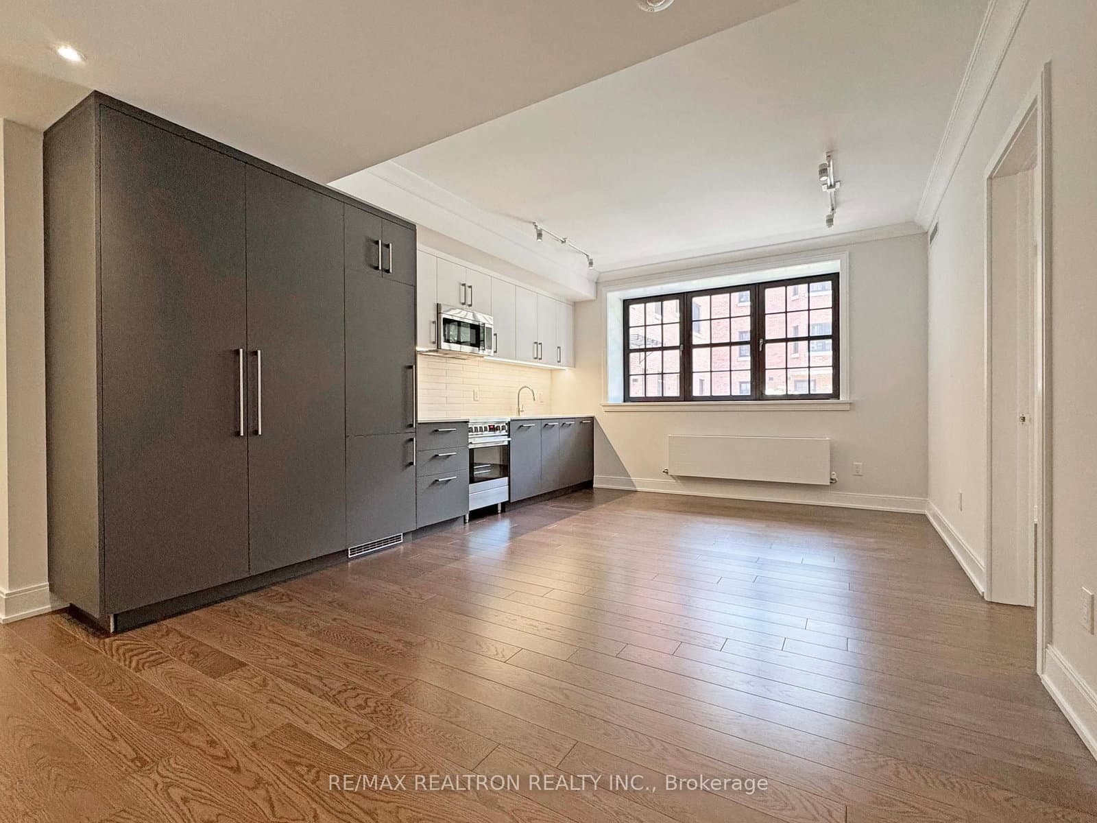 2 Clarendon Avenue, Unit 108 - Image 1